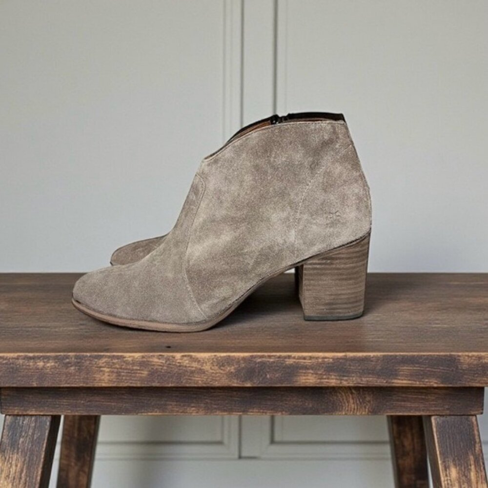 🌻NEW Frye Nora Zip Short Bootie Boots in Elephant Color 9.5 || Box Included